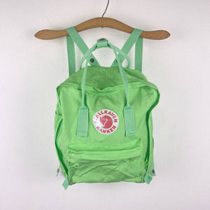 Kånken Classic Backpack - Green